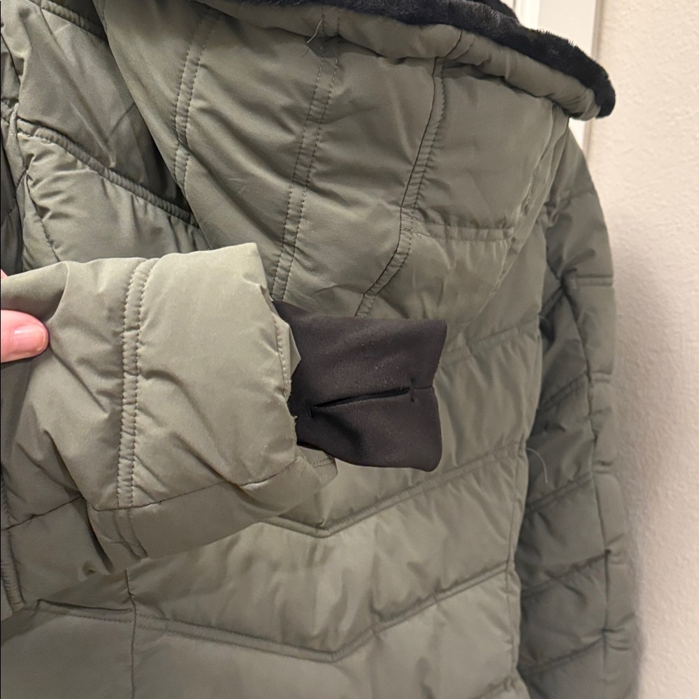 Nautica Women's Olive Puffer Coat - Picture 4 of 6